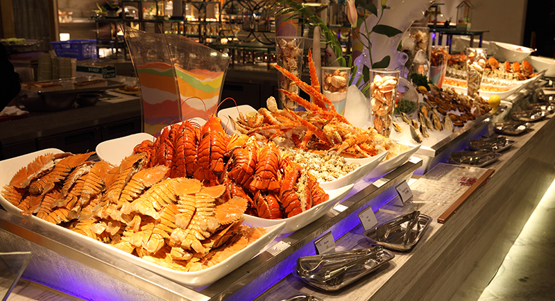 Yunhai revolving all-day restaurant: sit in the cloud and enjoy food